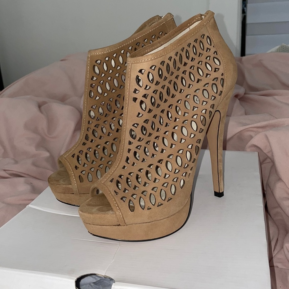 Aldo Fulginiti Tan Suede Pumps/Booties size 7.5